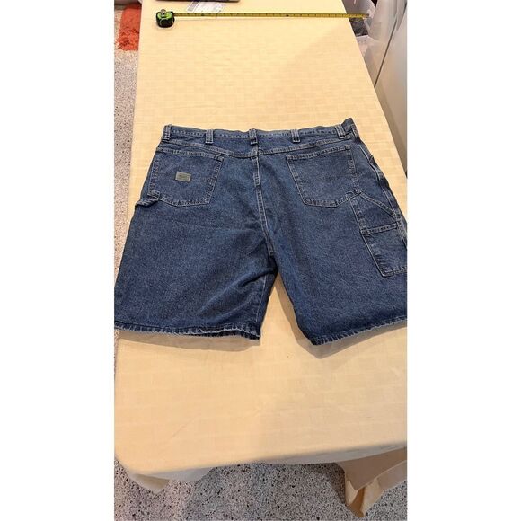 Wrangler Men's Classic Fit  Carpenter Jean Shorts Blue Denim Medium Wash Size 44 - Picture 9 of 9